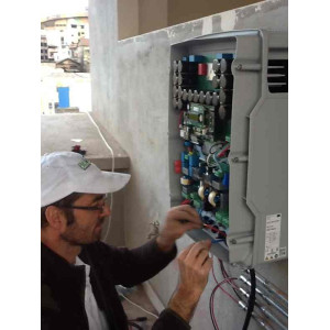 2012: Sistema OnGrid de Cooperativa Chibuleo en Ambato