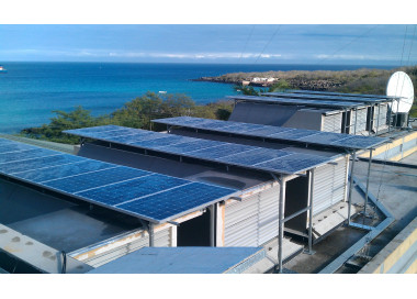 2014: Sistema OnGrid USFQ en San Cristóbal