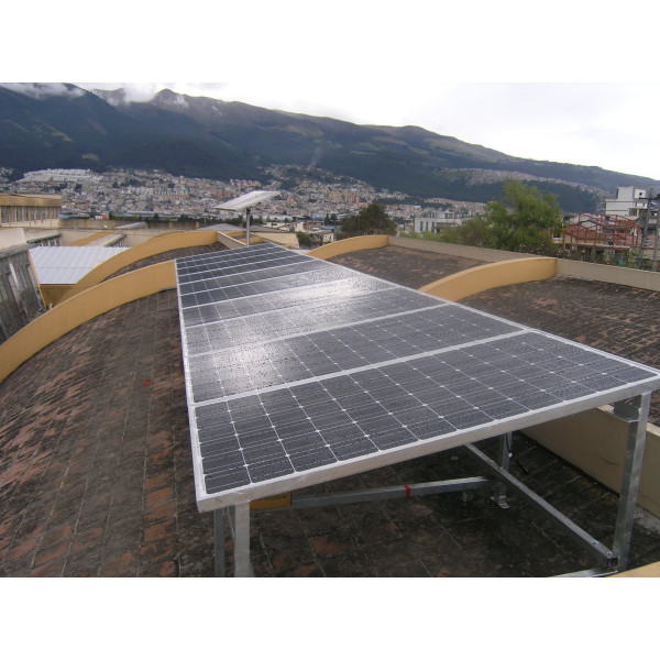 2015: Sistema OnGrid para INER en Quito