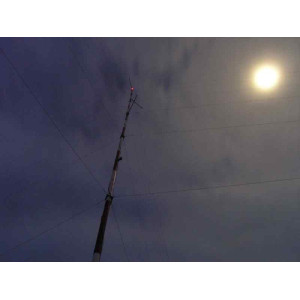 2005: Instalación de torres de medición en Baltra y Santa Cruz