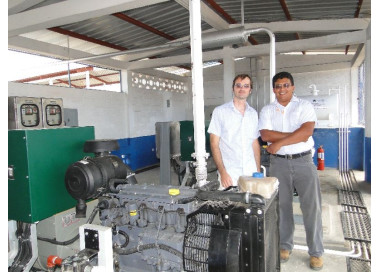 2010: El Proyecto de Aceite de Piñon para Floreana