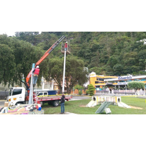 2016: 11 postes con LED Solar para la Cruz Roja