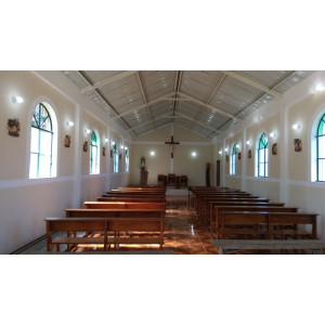 2017: Iluminado una iglesia en la selva amazónica Vicariato de Puyo