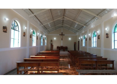 2017: Iluminado una iglesia en la selva amazónica Vicariato de Puyo