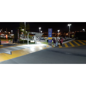 2019: Iluminación y sistemas OffGrid para Quiport