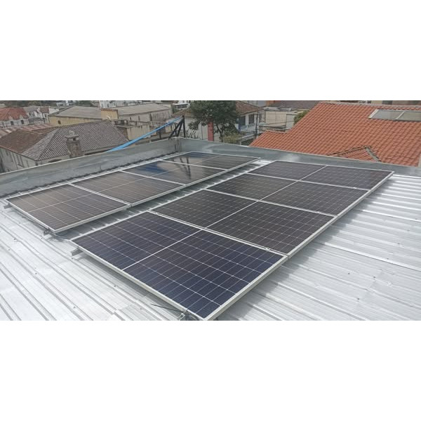 2024: Un sistema Growatt con dos inversores SPF3k en serie para 110/220VAC